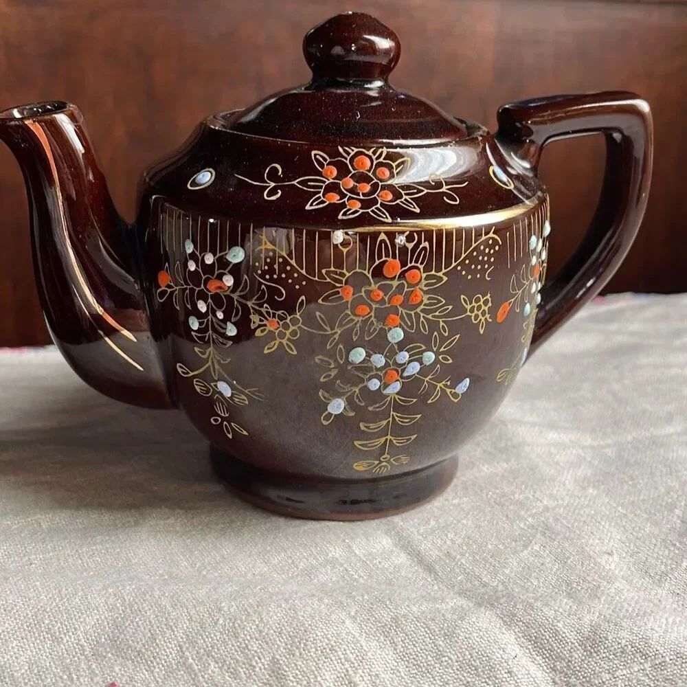 Vintage Moriage teapot glazed hand painted stamped Japan 1940’s